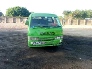 Nissan Civilian 2000 Green
