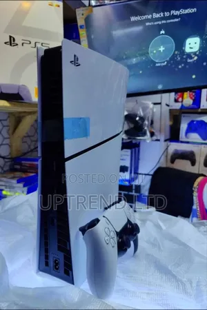 White Clean Almost New Playstation 5 Slim Digital Edition