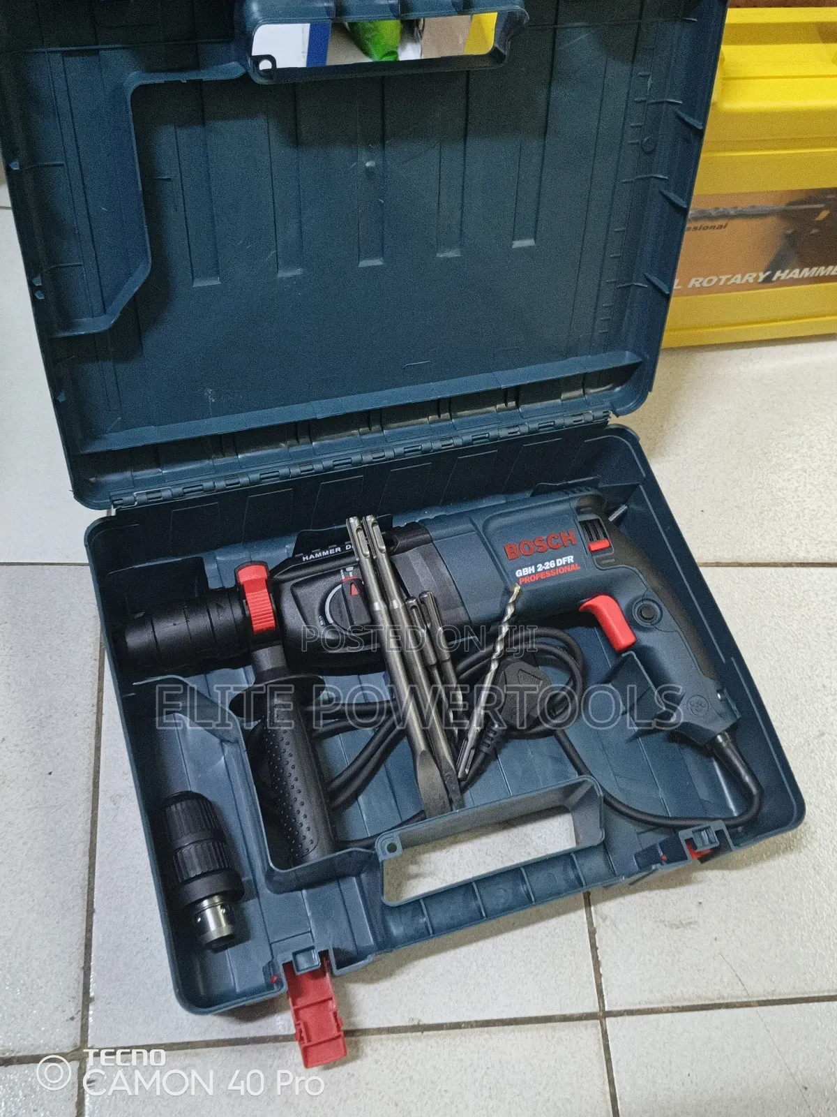 800w Bosch Rotary Hammer