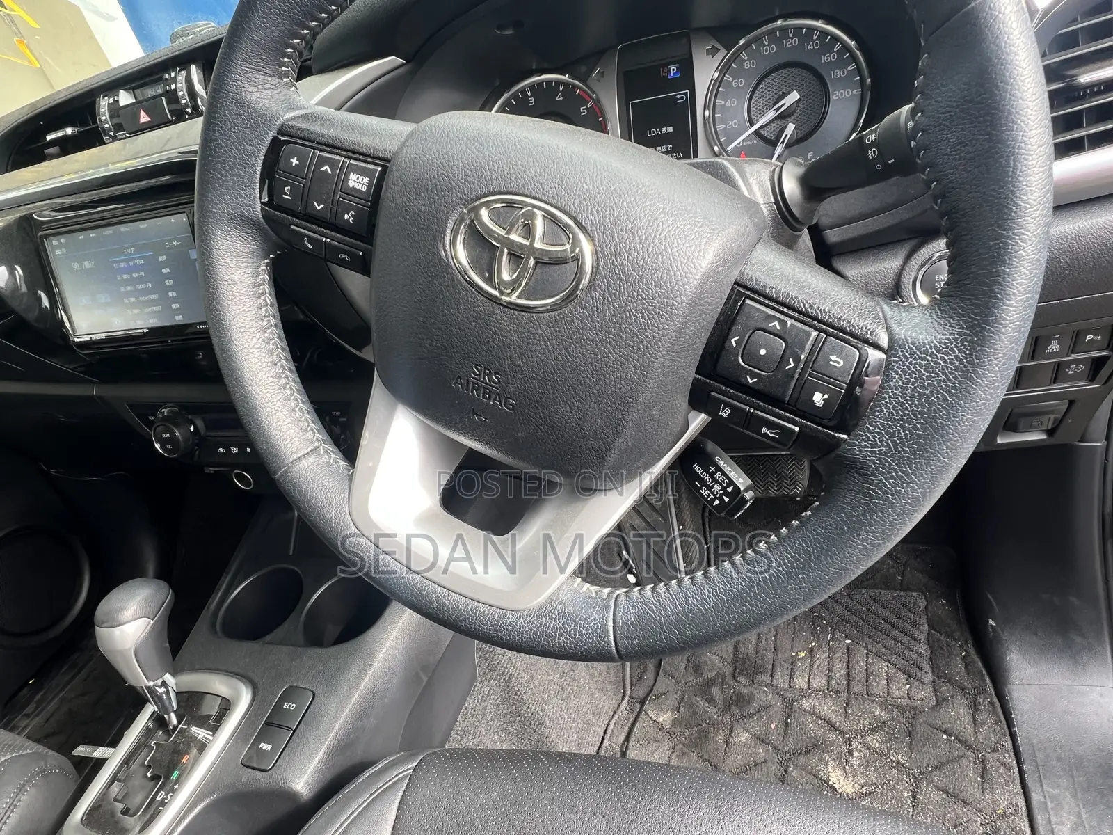 Toyota Hilux 2019 Gray