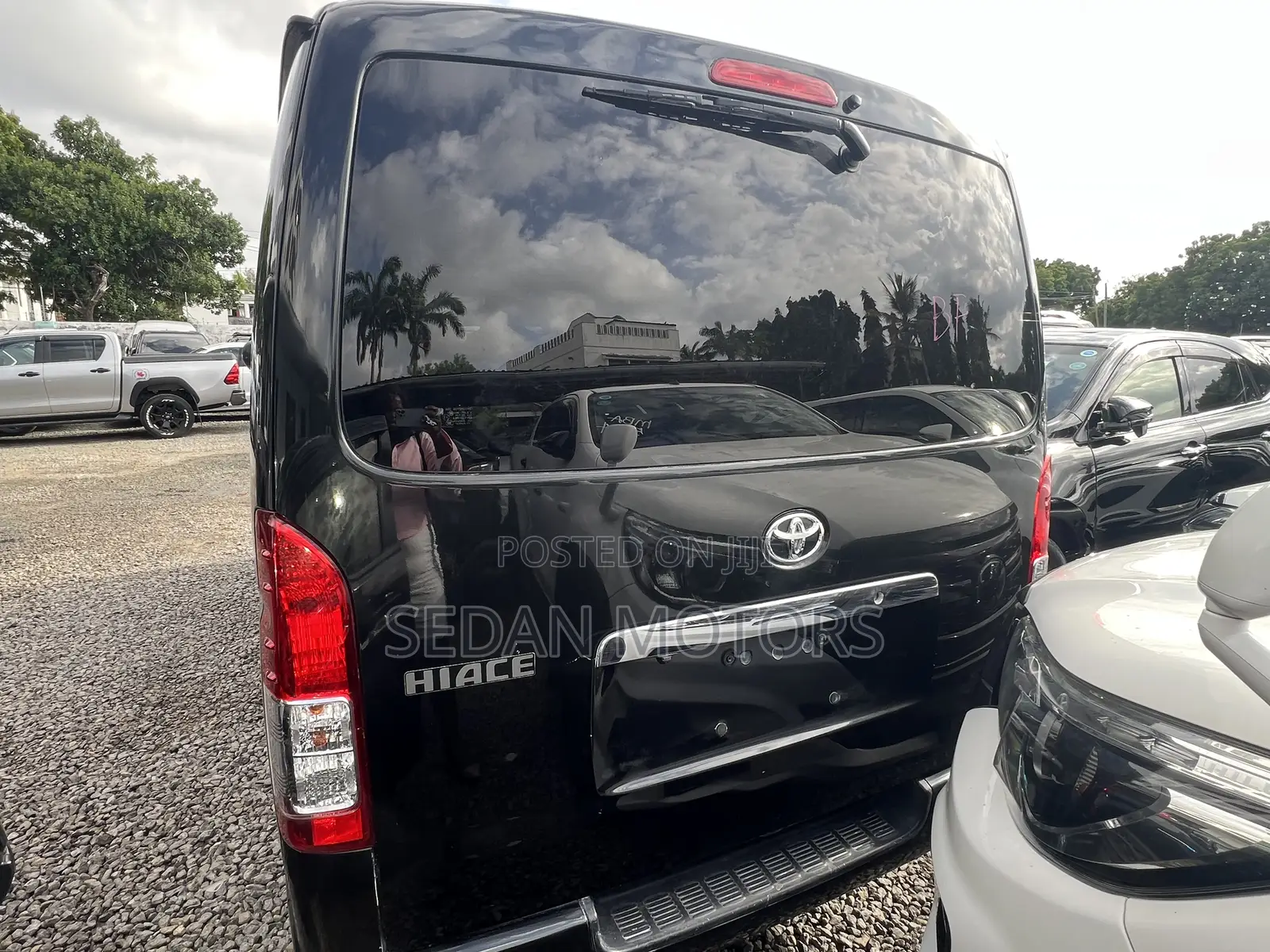 Toyota HiAce 2019 Black