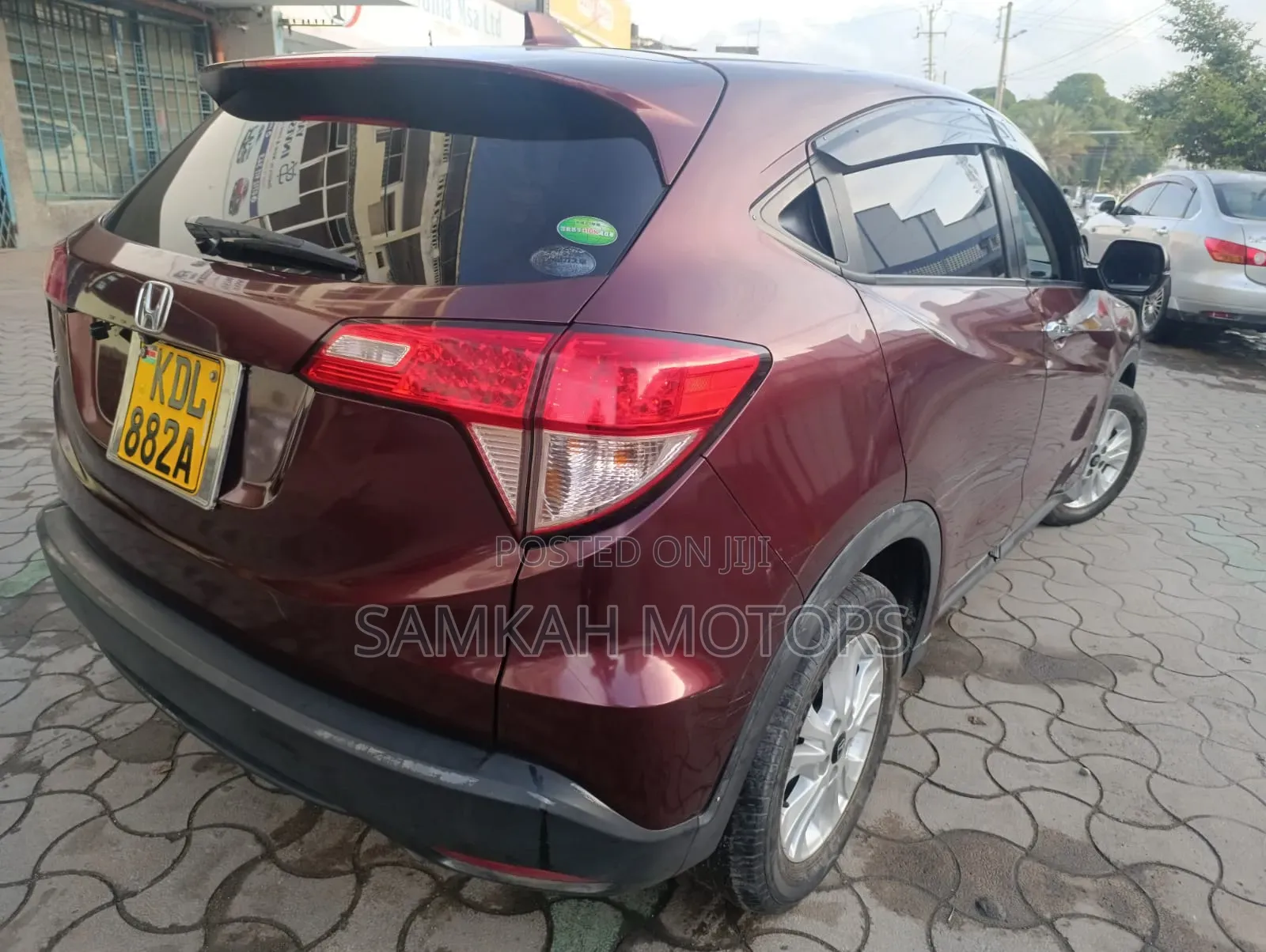 Honda Vezel 2016 Maroon