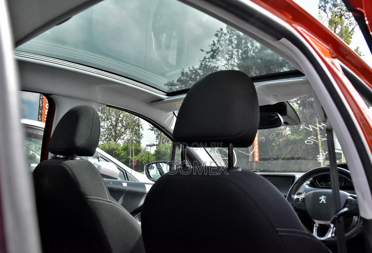 Peugeot 208 2019 Orange