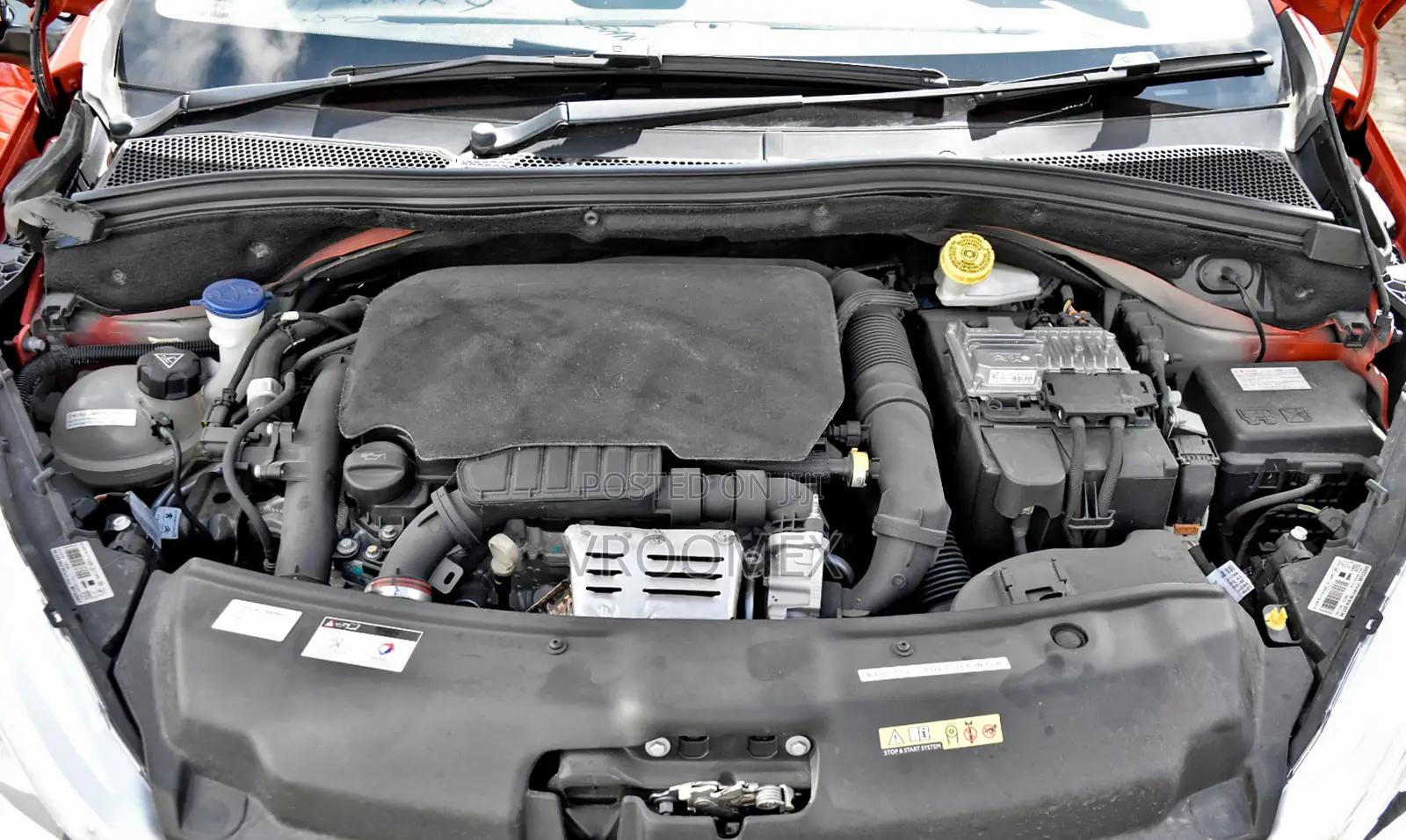 Peugeot 208 2019 Orange