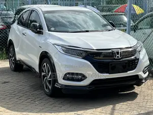 Honda Vezel 2019 White
