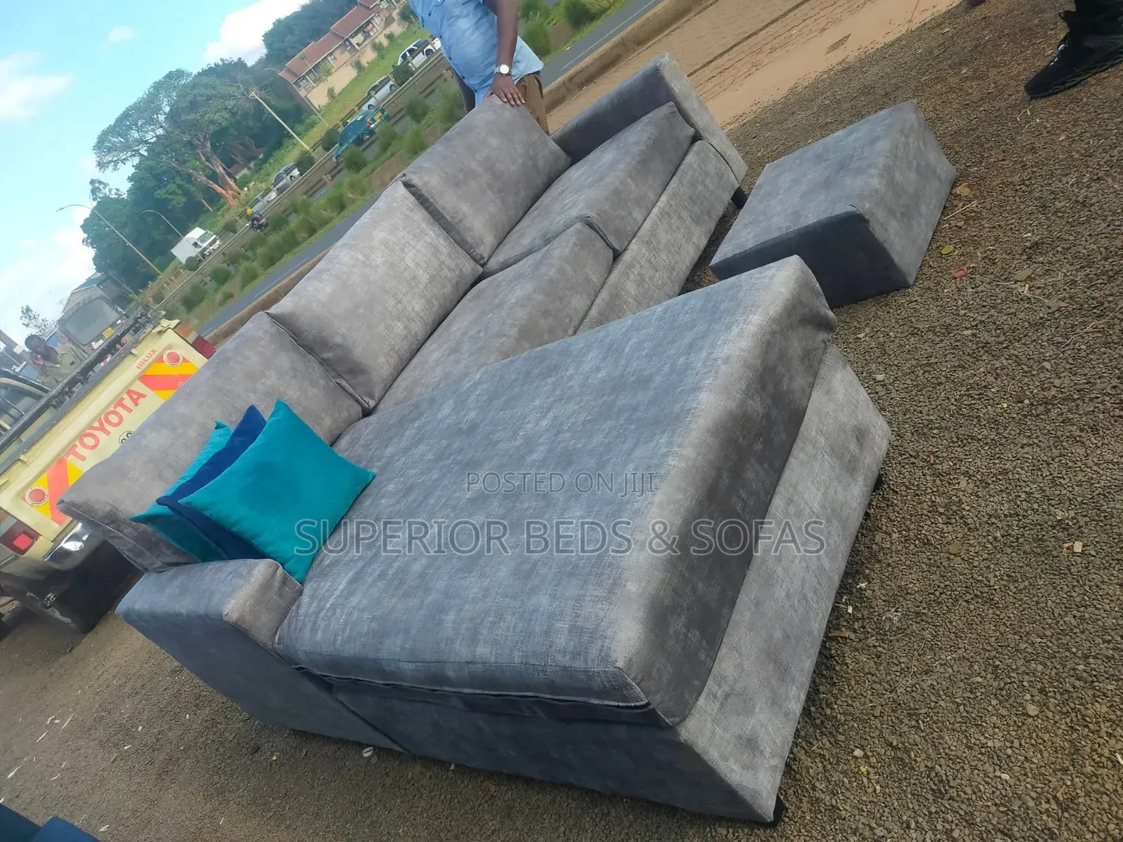 L-Shaped Sofa Set 5 Seater+ Ottoman