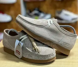 Clarks X Supreme Low Cut