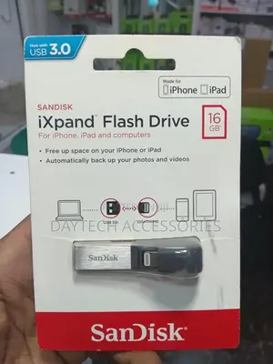 16 Gb Sandisk Ixpand Flash Drive for iPhones, iPads, and Computers.