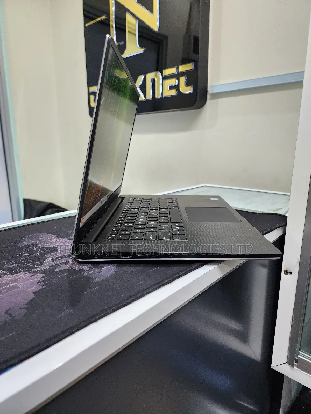 Laptop Dell Precision 5530 16GB Intel Xeon SSD 512GB