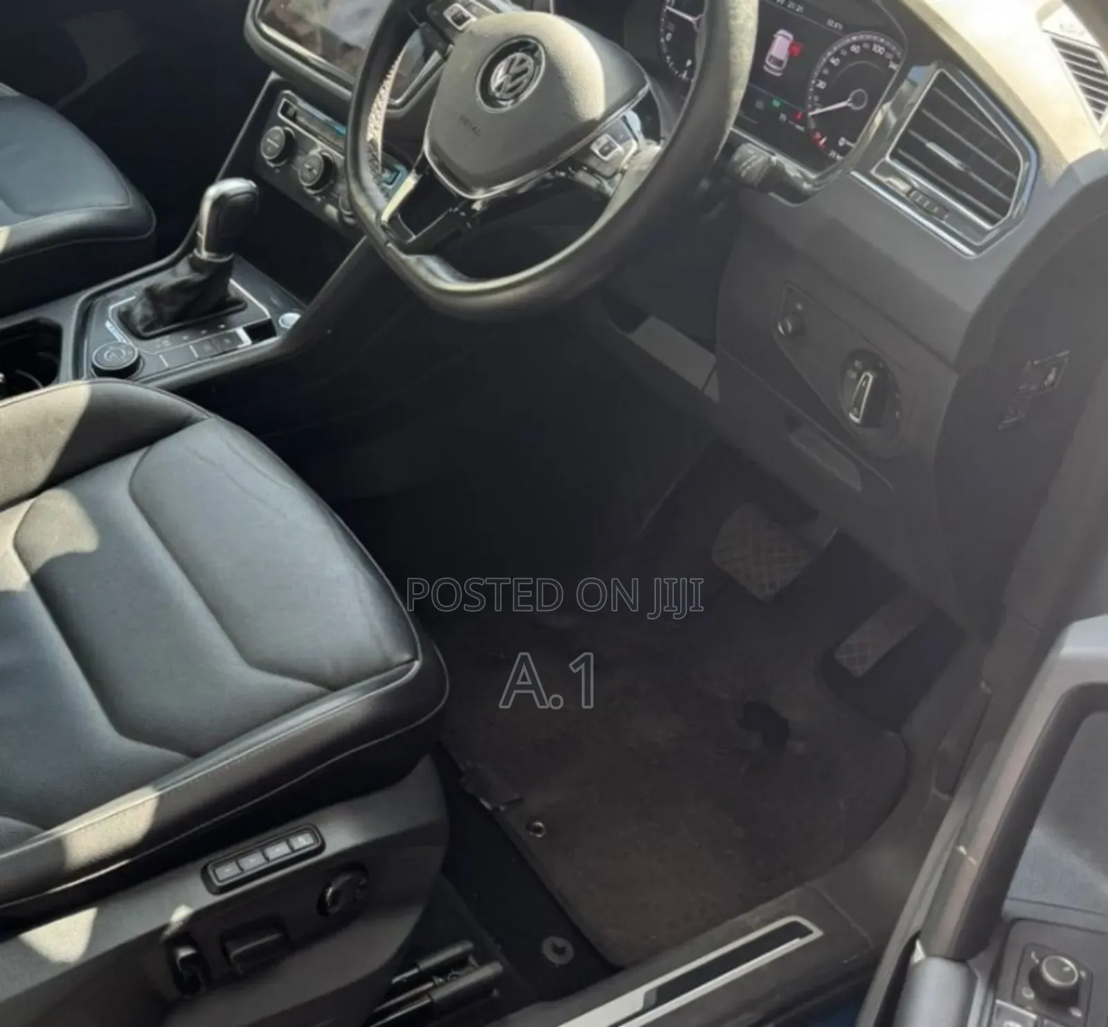 Volkswagen Tiguan 2019 Silver