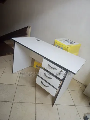 Quality 1.5m Office Desk Available in Different Colors 