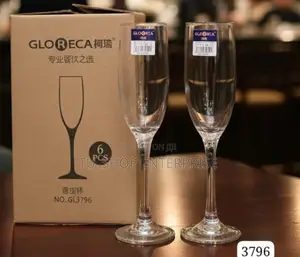 Elegant Set of 6 Champagne Glasses – Crystal Clear Flute Glasses.
