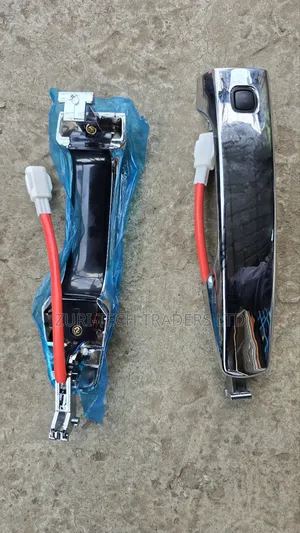 V8 200 Series Door Handles  With Sensor
