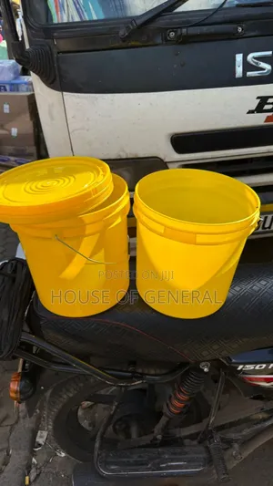 Very Strong 20ltrs Storage Bucket.Good Quality Buckets