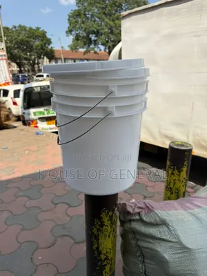 Strong 10ltrs Plastic Buckets.Good Quality Buckets