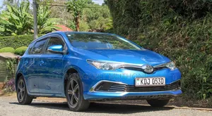 Toyota Auris 2015 Blue