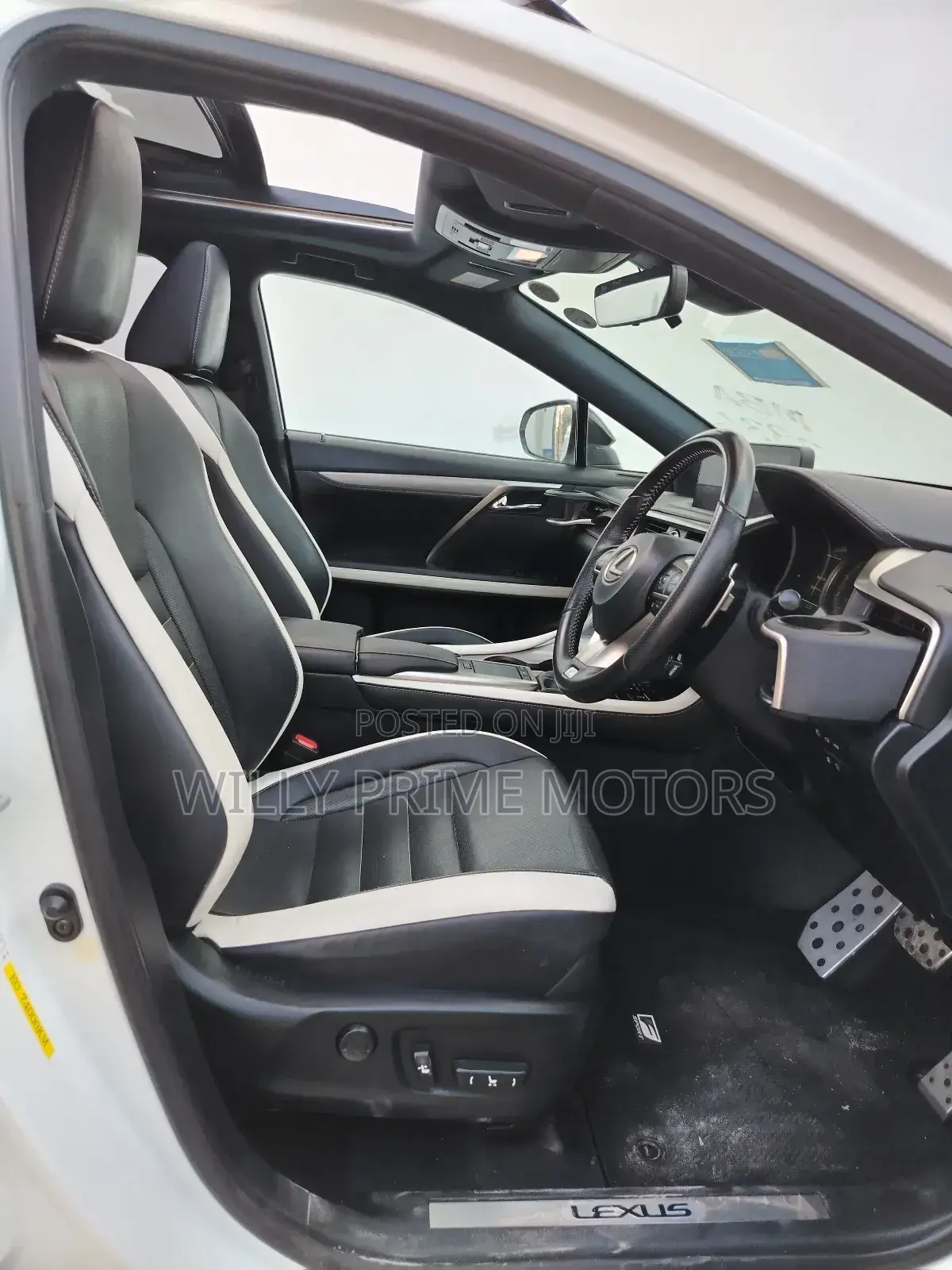 Lexus RX 300 2019 White