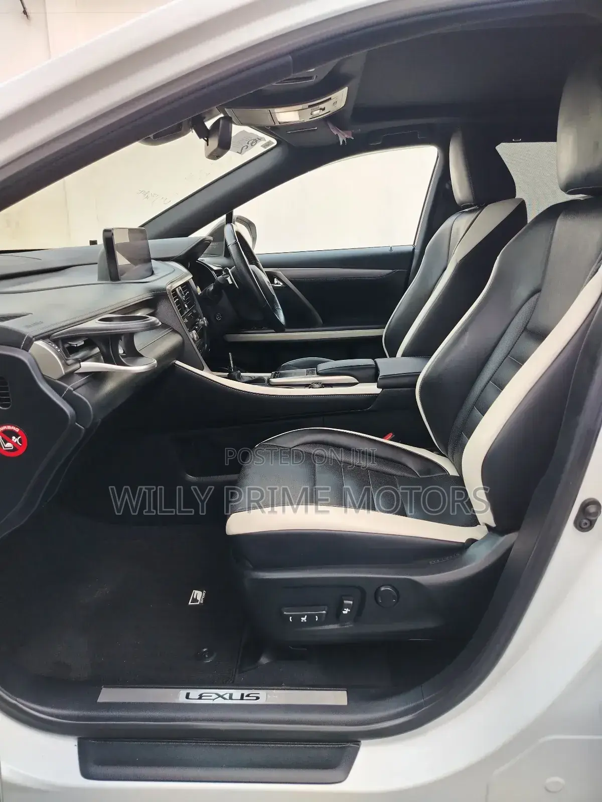 Lexus RX 300 2019 White