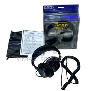 Sony MDR-7506 Studio Monitor Headphones -Standard for Mixing