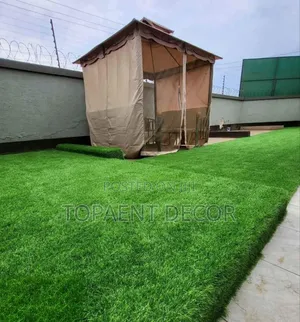 Rooftop Well Installed Green Artificial Grass Carpet 25mm