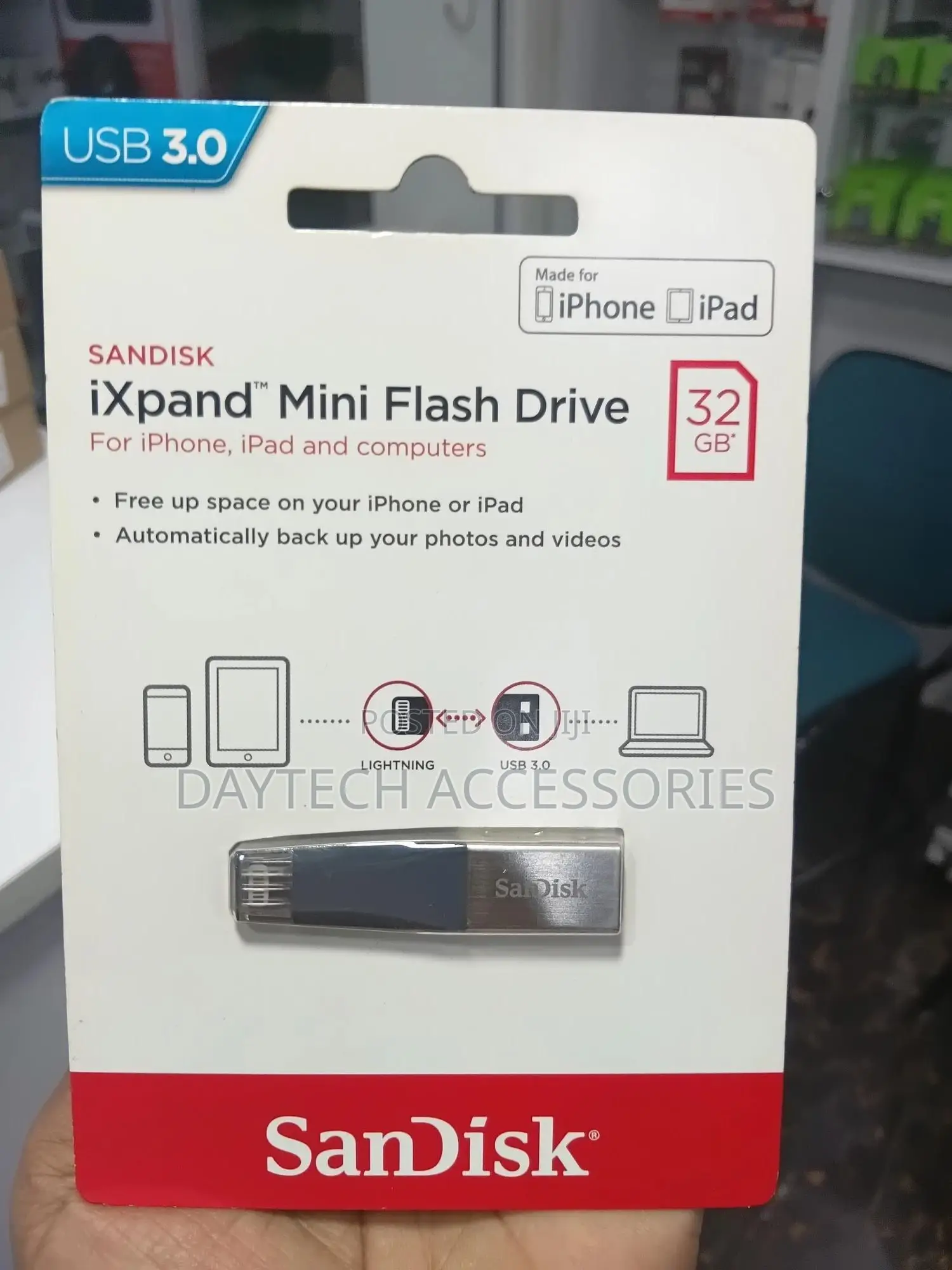 32gb Sandisk Ixpand Mini Flash Drive for iPhones and iPads