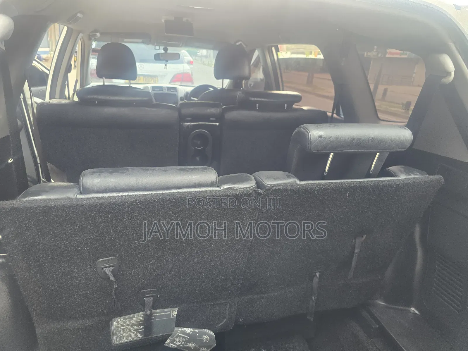 Toyota Vanguard 2013 White
