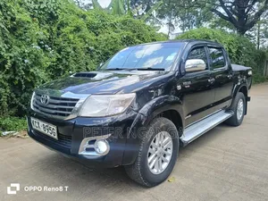 Toyota Hilux 3.0 D-4D 4x4 2012 Matt Black