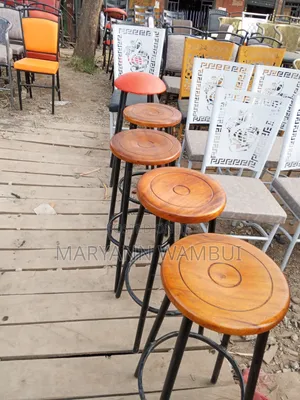 Round Mahogany Stools for Club,Lab and Hotel