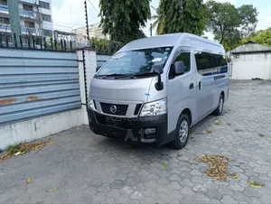 Nissan Caravan (Urvan) 2018 Silver