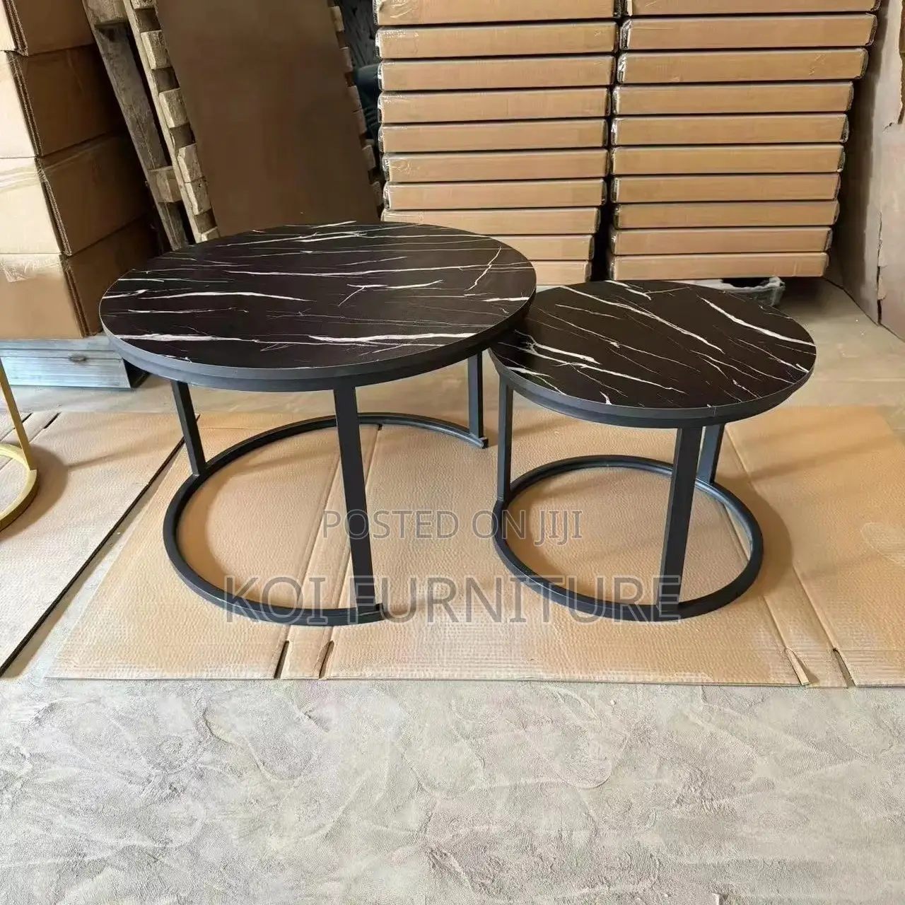 Coffee Table; Round Black Marble Coffee Table