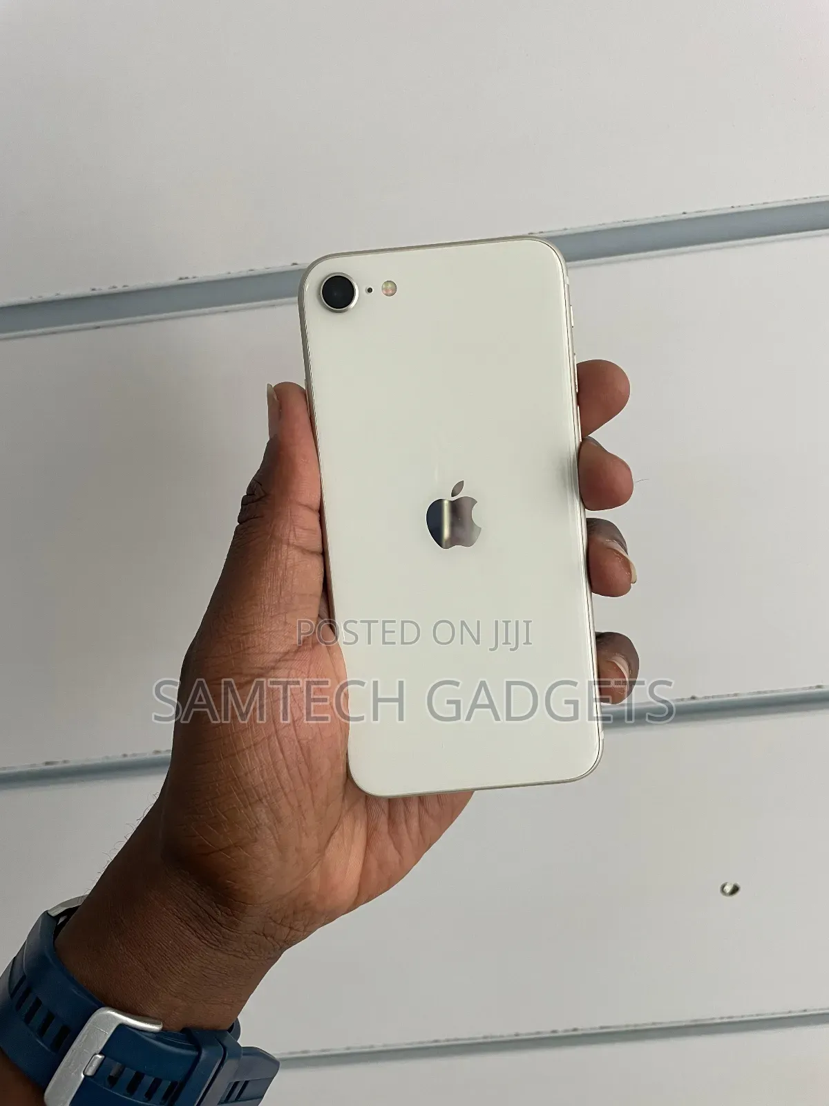 Apple iPhone SE (2022) 64 GB White