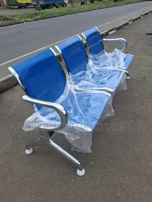 Modern Waiting Chair
