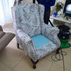 Dedicated, Effective Sofa Cleaners Well Perfumed After Cleaning