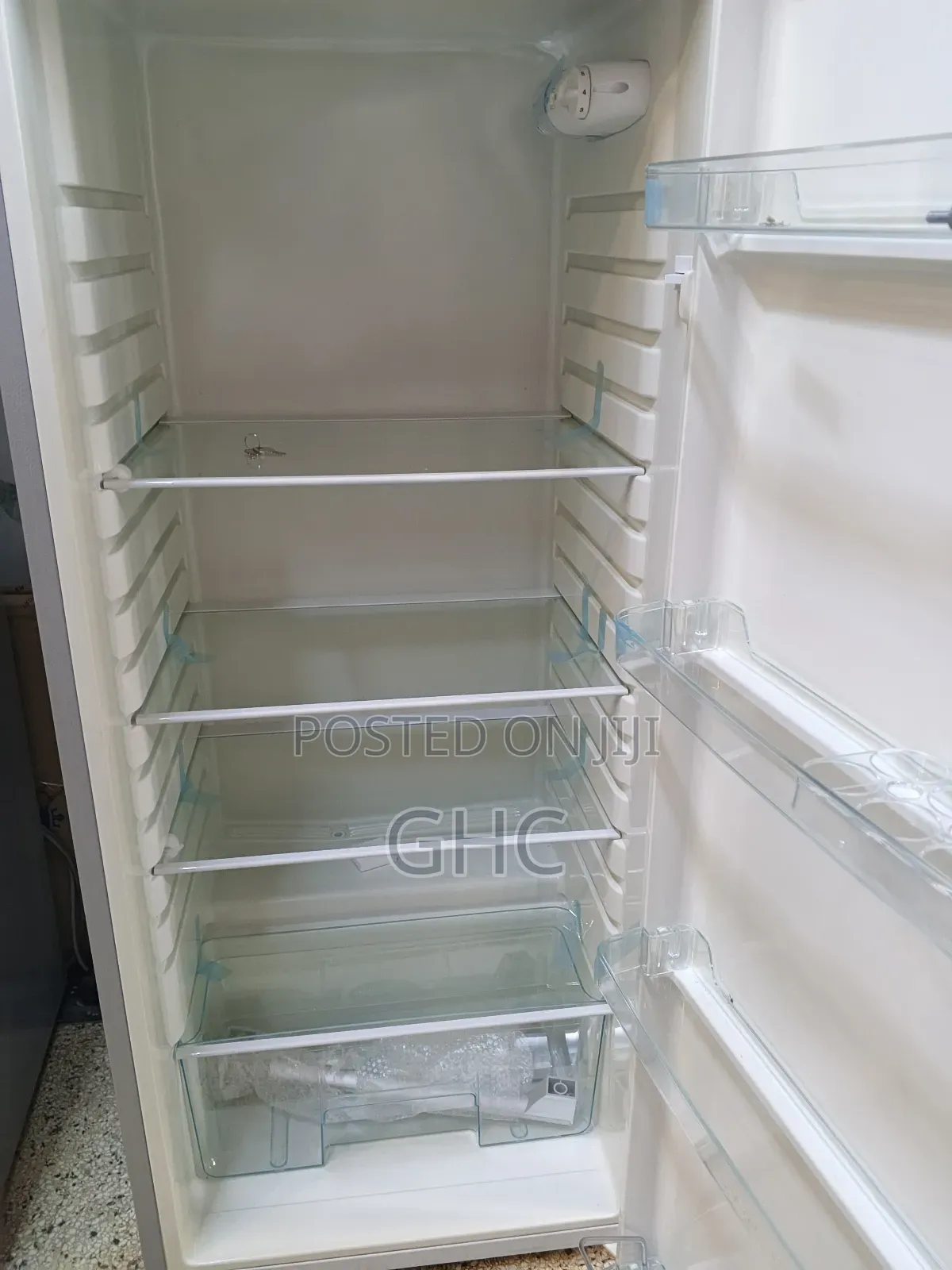 Rebune Refrigerator (Very Affordable)
