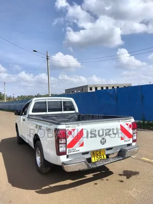 Isuzu D-MAX 2017 White