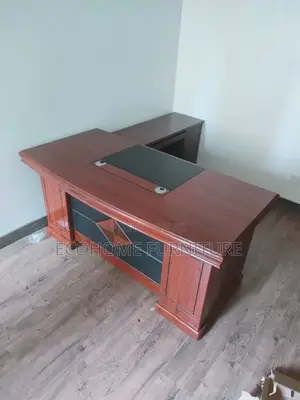 Executive Office Desk With Mahogany Finish
