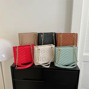 Women New Fashion Casual Chain Shoulder Bag v-Pattern Tote Bag
