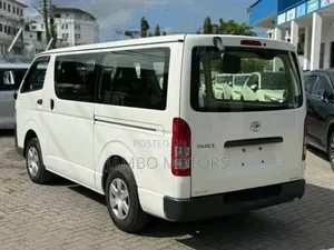 Toyota HiAce 2020 White