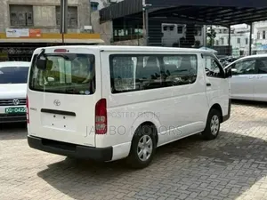 Toyota HiAce 2020 White