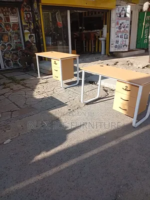 Office Table With Storing Drawer