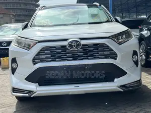 Toyota RAV4 2019 White
