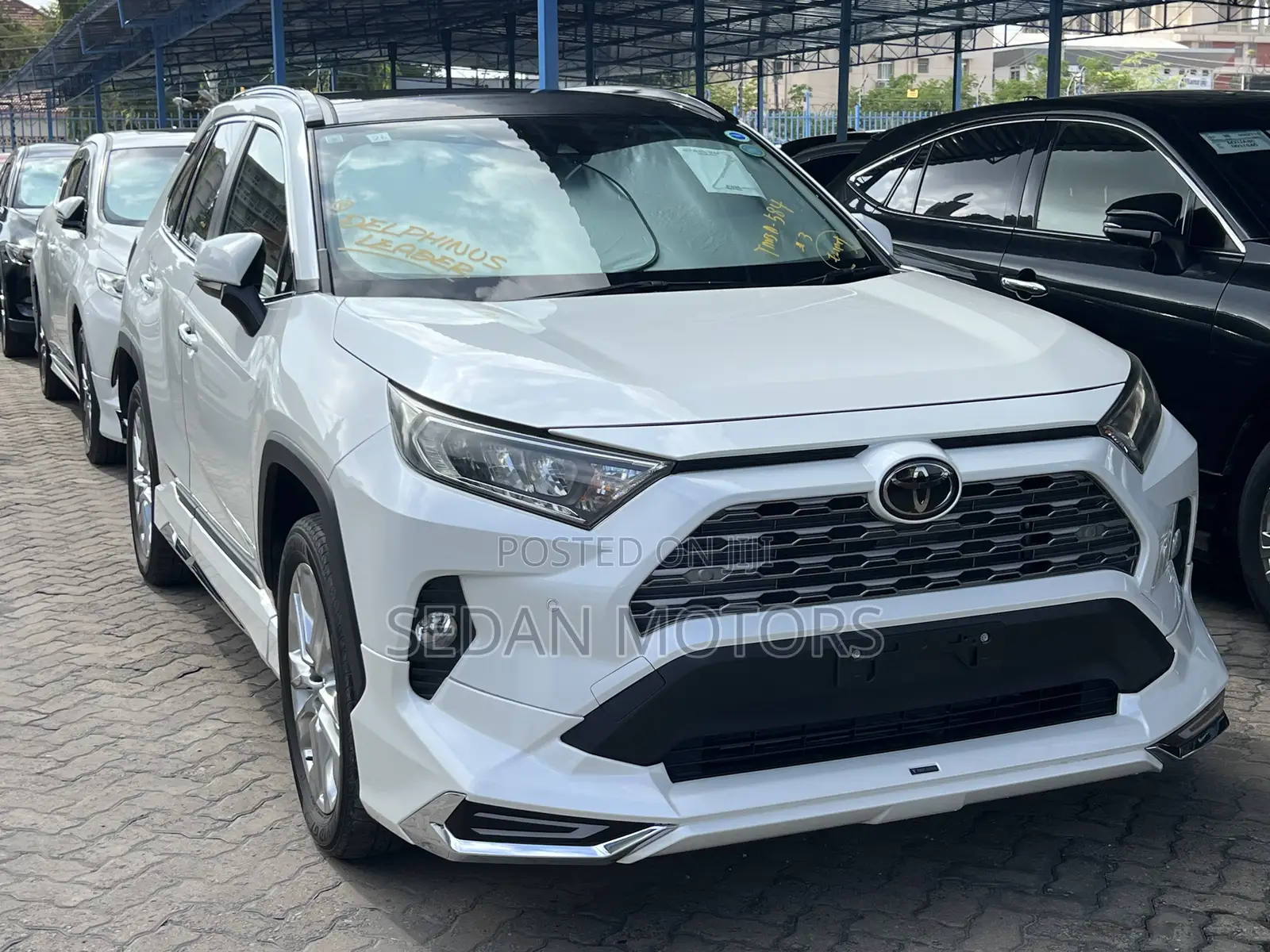 Toyota RAV4 2019 White