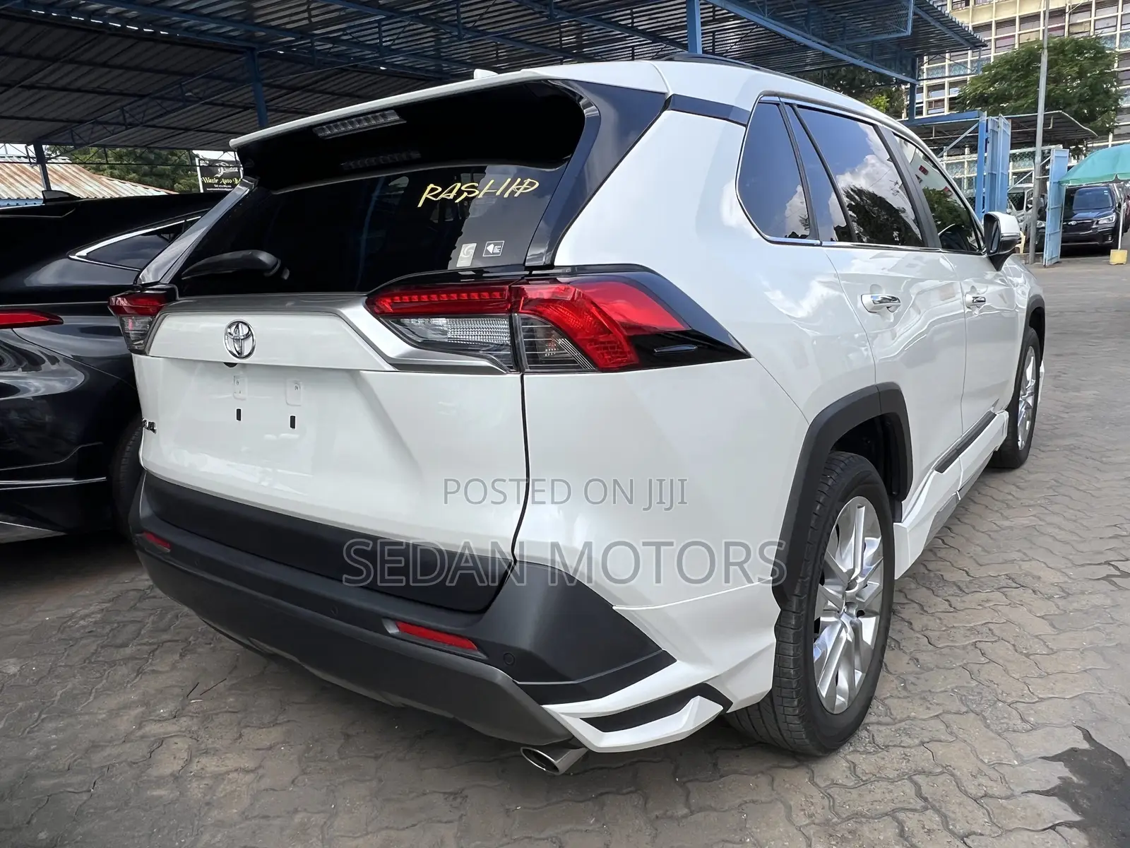 Toyota RAV4 2019 White