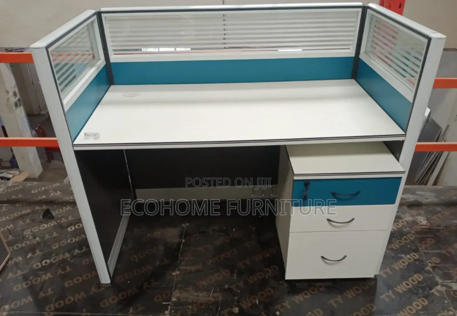 Single Way Workstation Desk