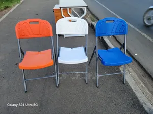 Plastic Dining Chairs :, Foldable