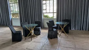 Glass Round Tables