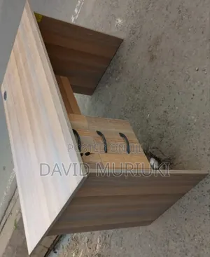 Office Desk Table
0.9m