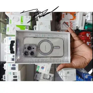 Apple iPhone 16 Pro Clear Phone Case With Glitters