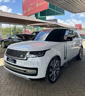 Land Rover Range Rover Vogue 2022 White