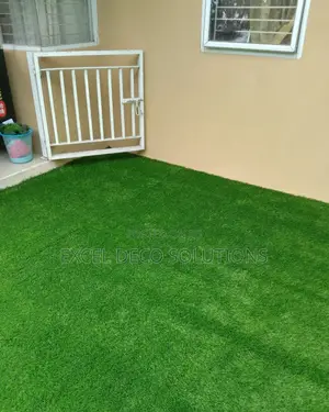 Natural Looking Artificial Grass Carpet – Balcony Garden Turf